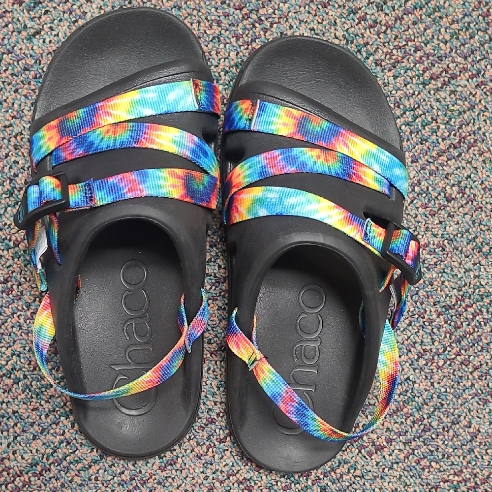 NWOT Chaco Chillos Sport Sandals - Black with Tie-dye Rainbow Straps
